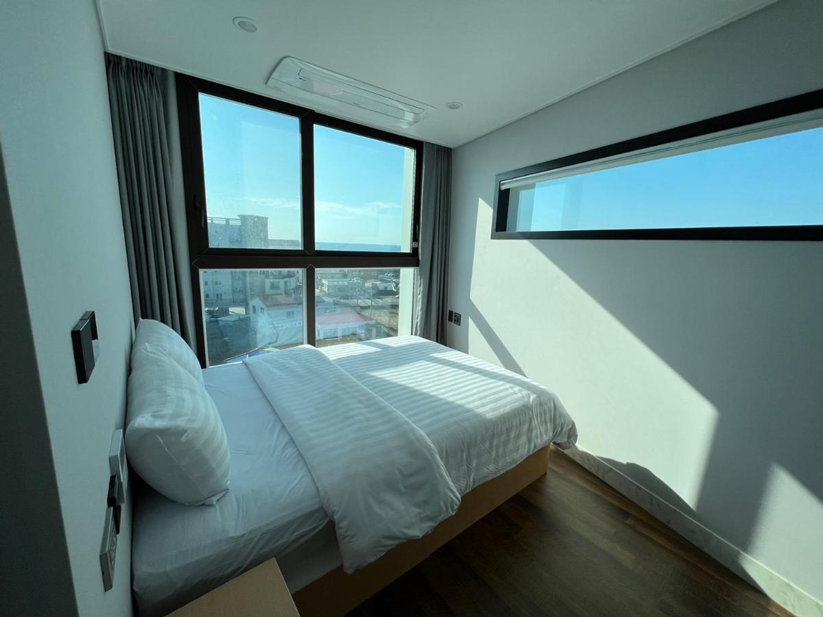 Aroomi Hotel Hyupjae Jeju Ngoại thất bức ảnh